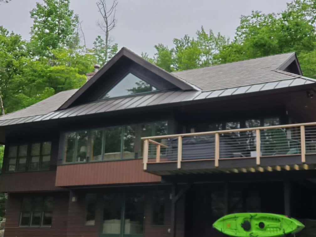 KJL Roofing's composite shake roofing is engineered to withstand the diverse and often severe weather conditions typical of Vermont and New Hampshire. From heavy snowfall to extreme summer heat, our roofing materials provide reliable year-round protection.