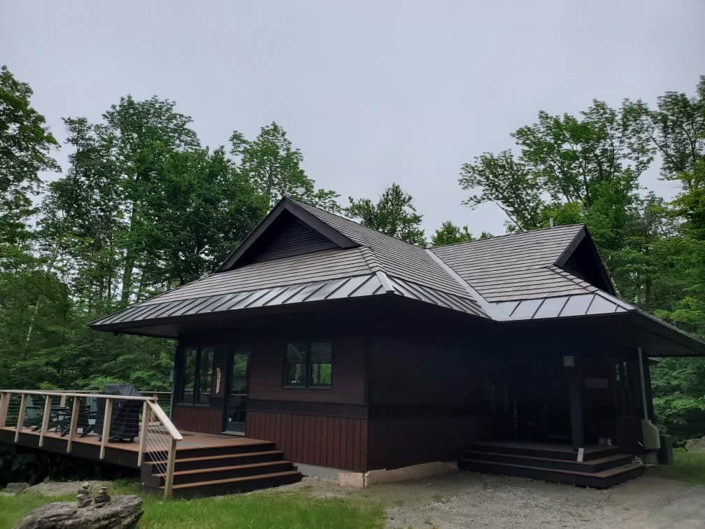 At KJL Roofing, we offer a wide color palette for our composite shake roofing, allowing homeowners to find the perfect match for their architectural style and personal taste